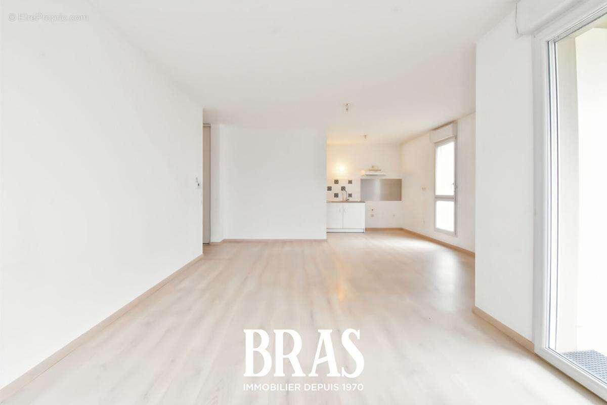 Appartement à SAINT-SEBASTIEN-SUR-LOIRE