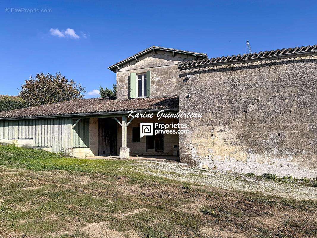 St Emilion : Majestueuse maison en pierre avec vue - photo 8