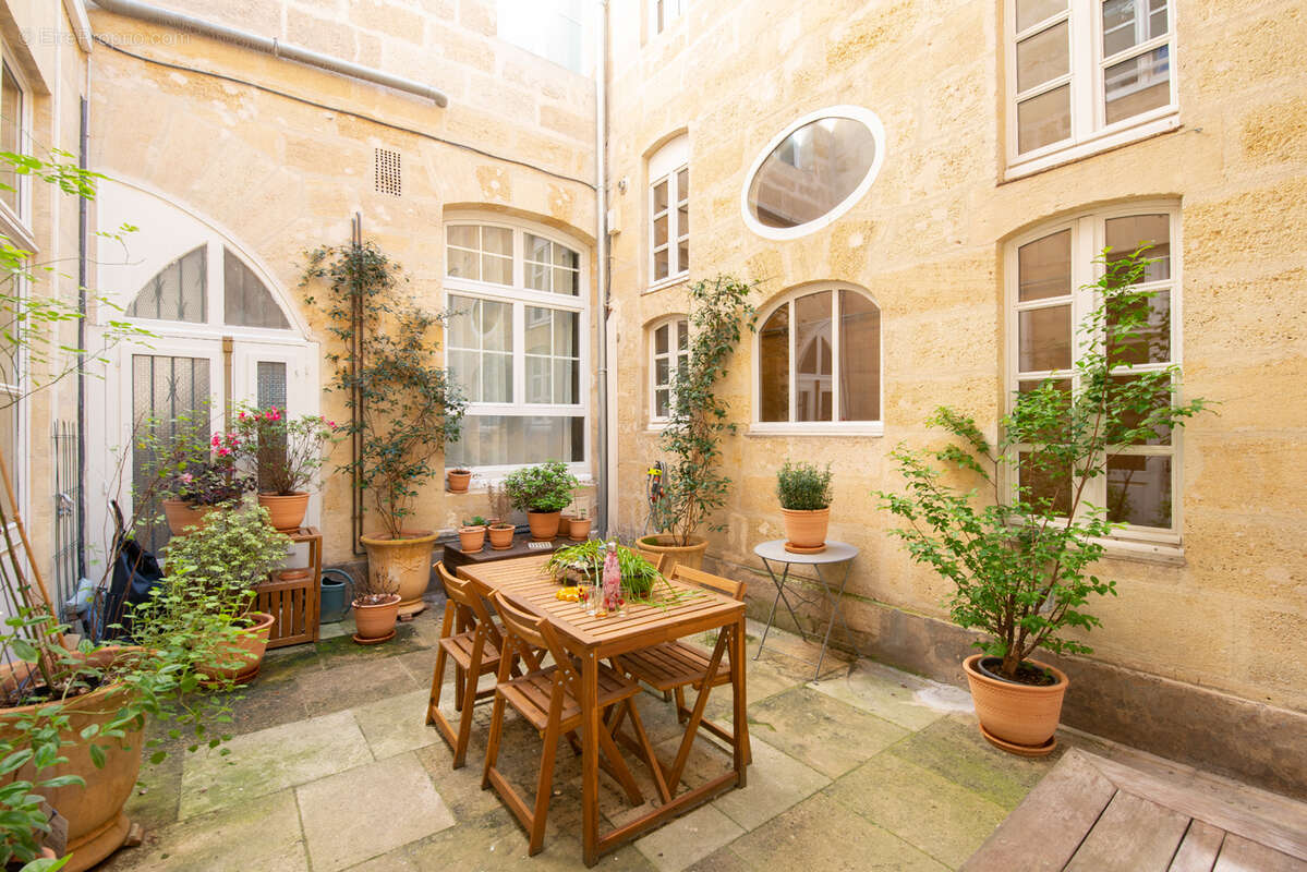 Appartement à BORDEAUX