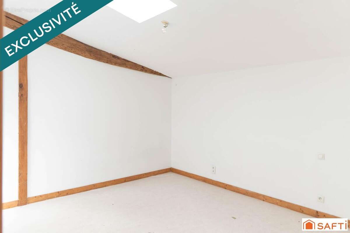 Maison 145 m² à Crazannes  - photo 9