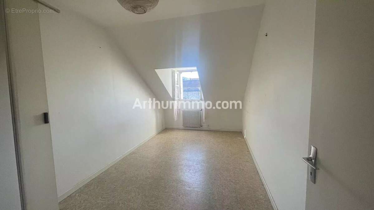 Appartement à LONS-LE-SAUNIER