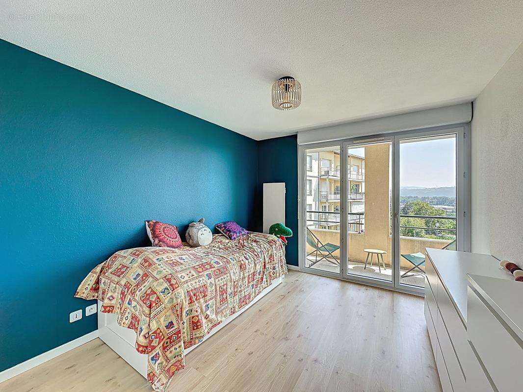 Appartement à GRIGNY