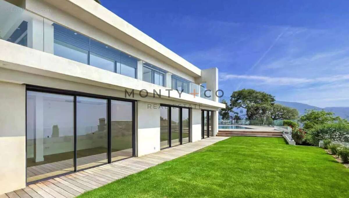Maison à ROQUEBRUNE-CAP-MARTIN