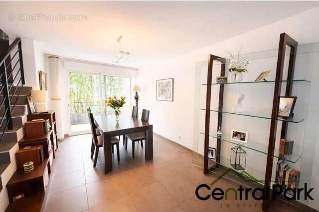 Maison à LE PERREUX-SUR-MARNE