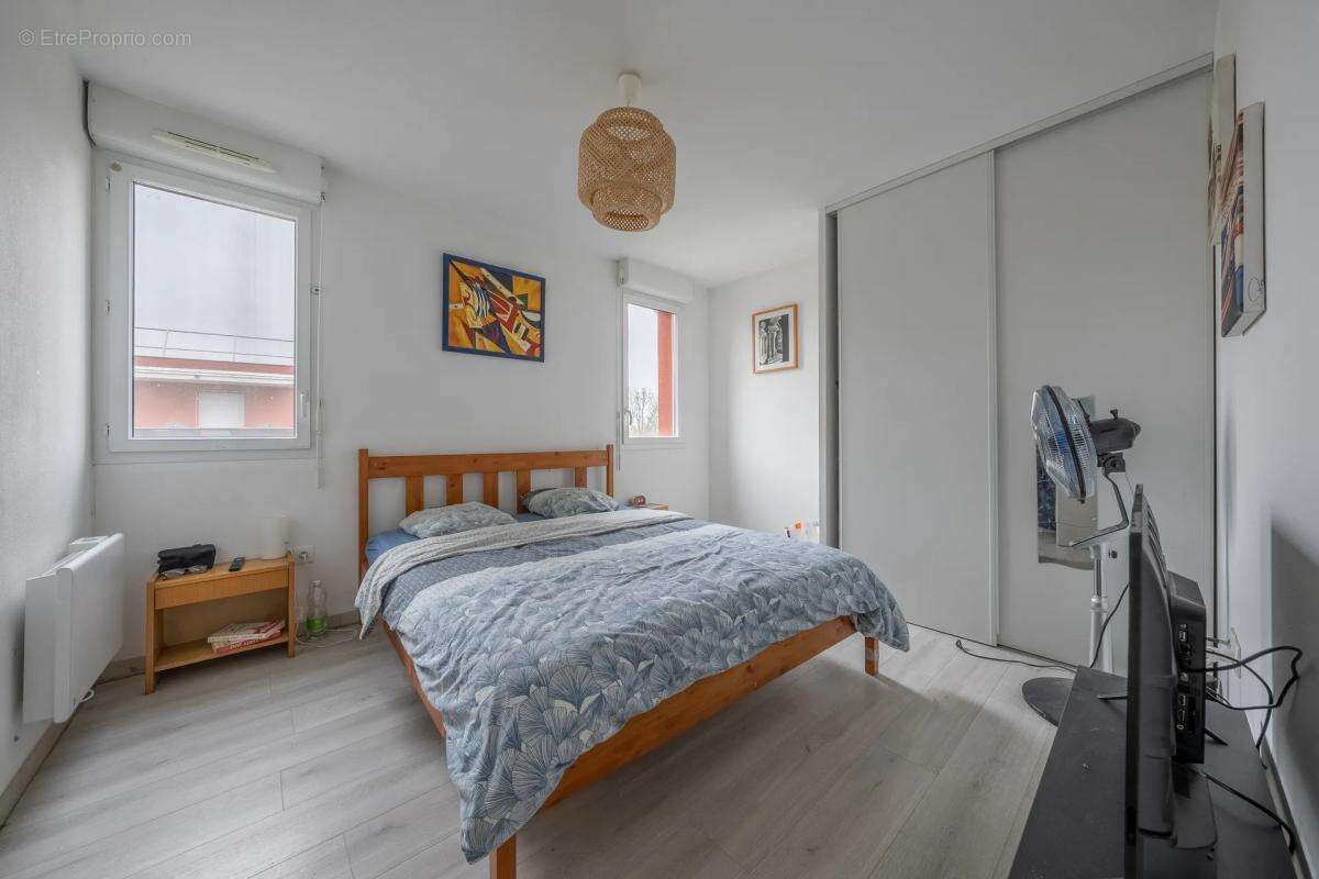 Appartement à AMBES