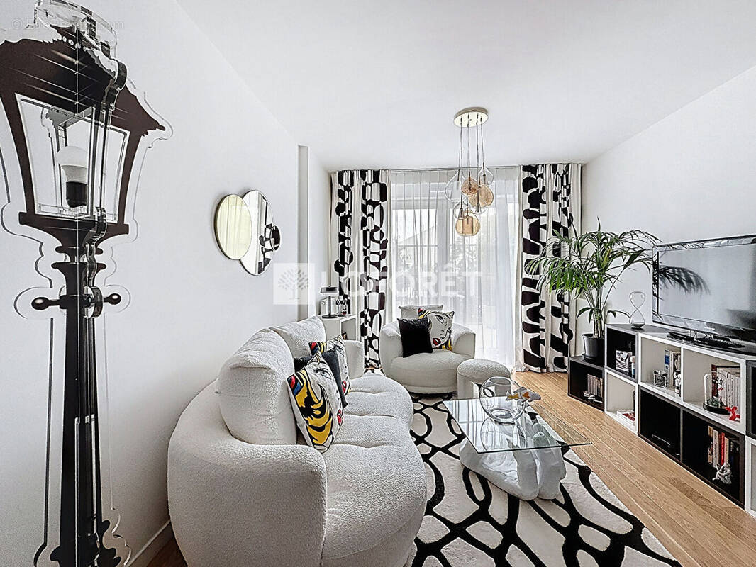 Appartement à LE PLESSIS-ROBINSON