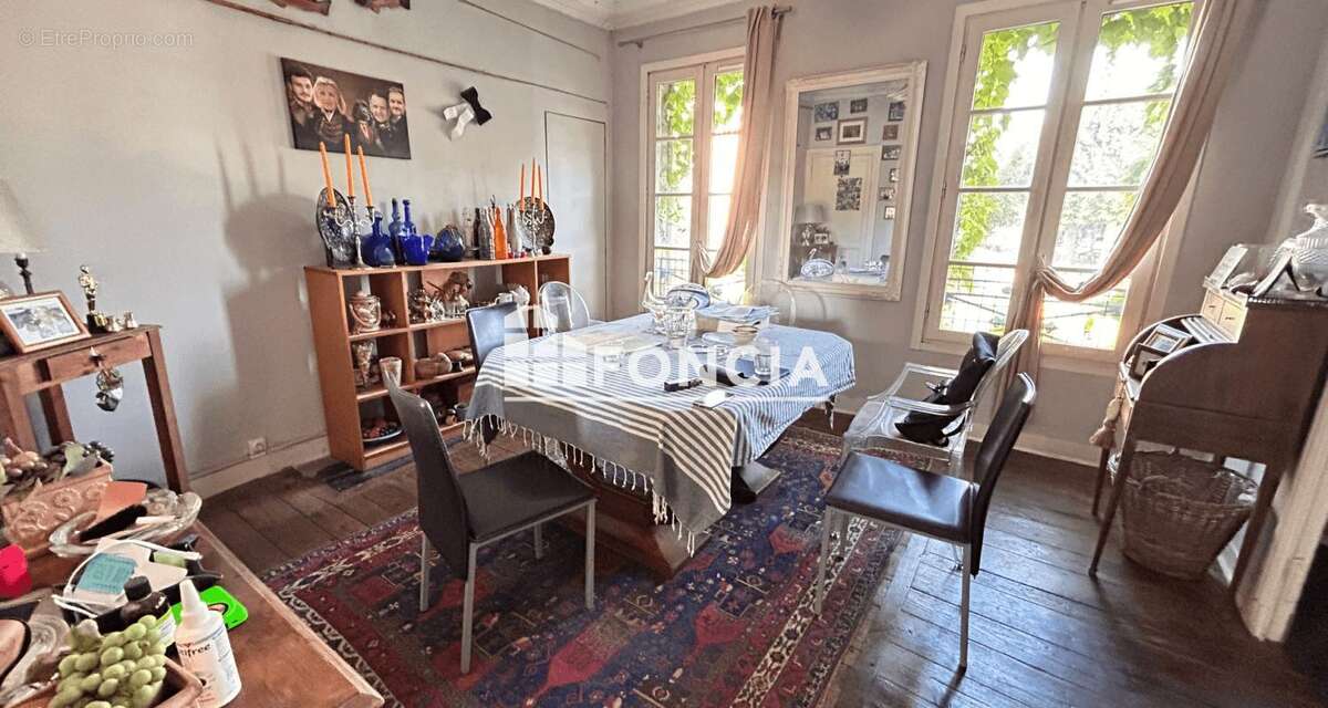 Belle maison de caractère idéalement située en centre-ville - photo 5