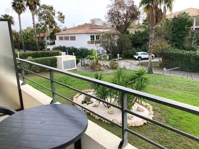 Appartement à MANDELIEU-LA-NAPOULE