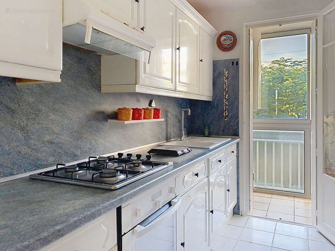 Appartement à LA VALETTE-DU-VAR