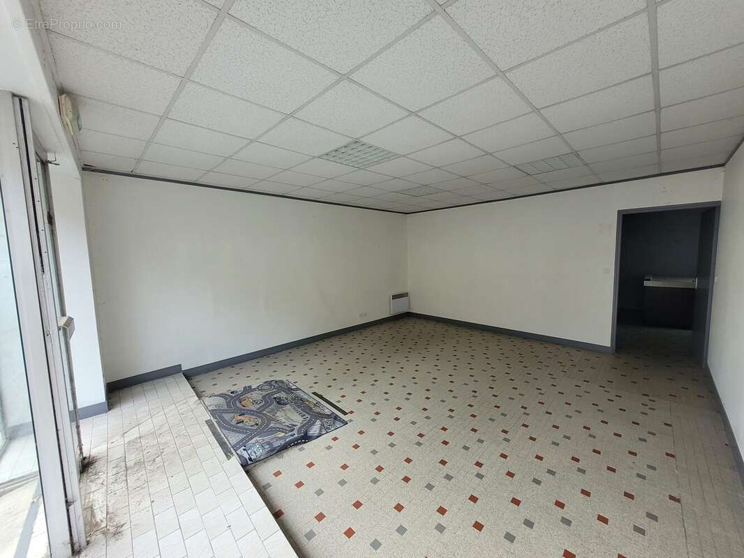 Appartement à THIRON-GARDAIS