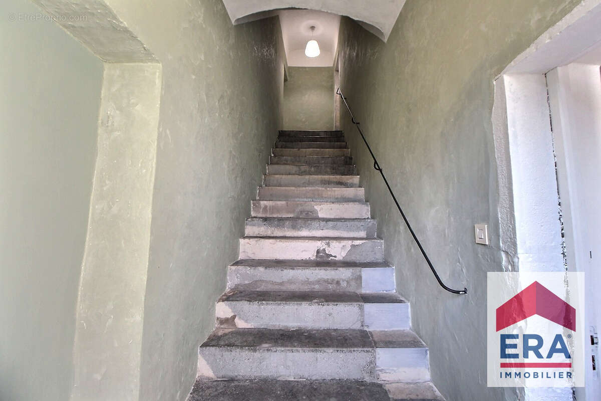 Maison à MALATAVERNE