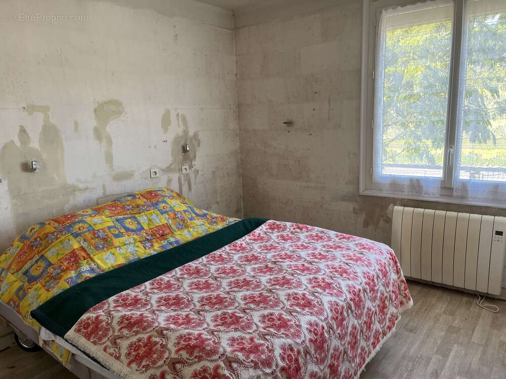 Maison à SAINT-NICOLAS-DU-PELEM