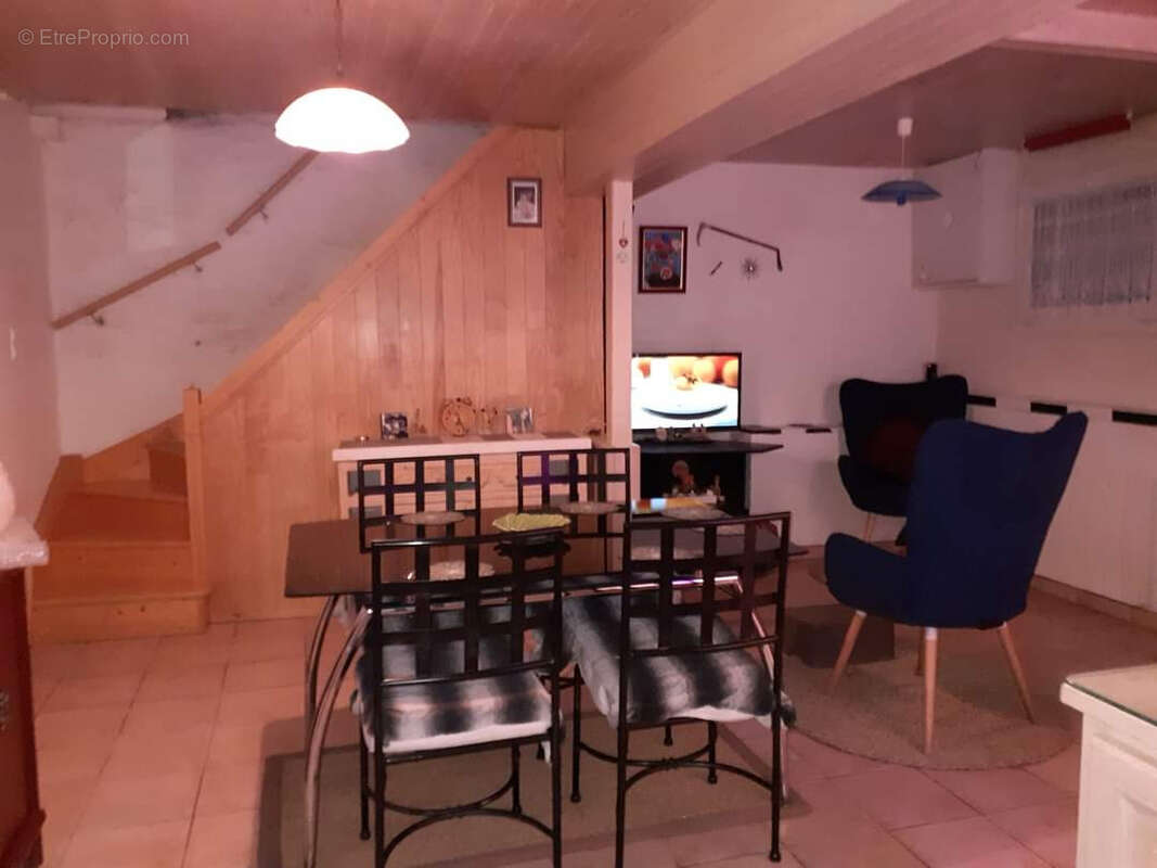 Maison à MARTRES-SUR-MORGE