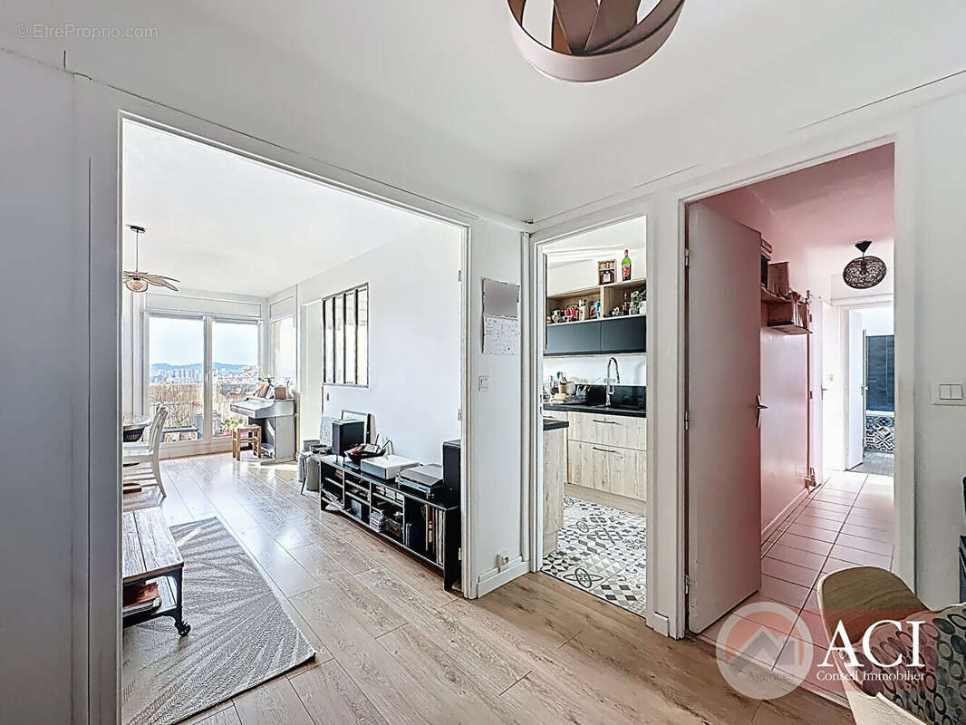 Appartement à EPINAY-SUR-SEINE