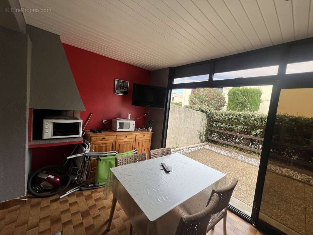 Résidence avec piscine et tennis petites charges, appt 39m² loggia + terrasse en Rdc - photo 13