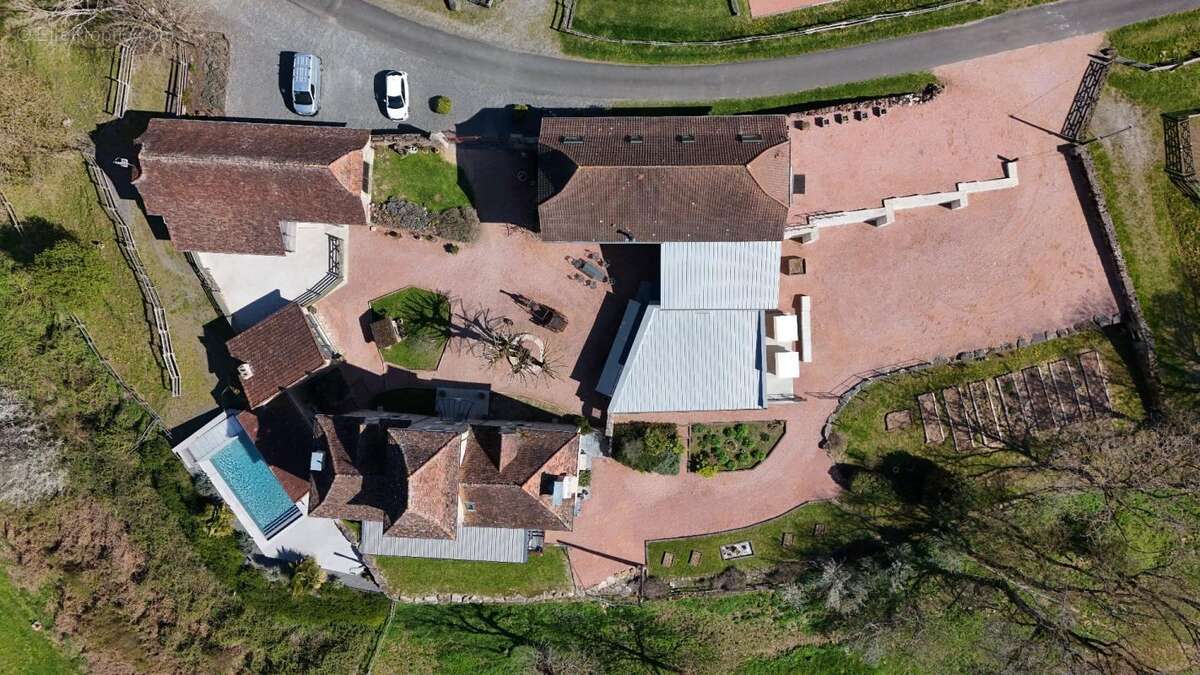 Maison à CAUSSE-ET-DIEGE