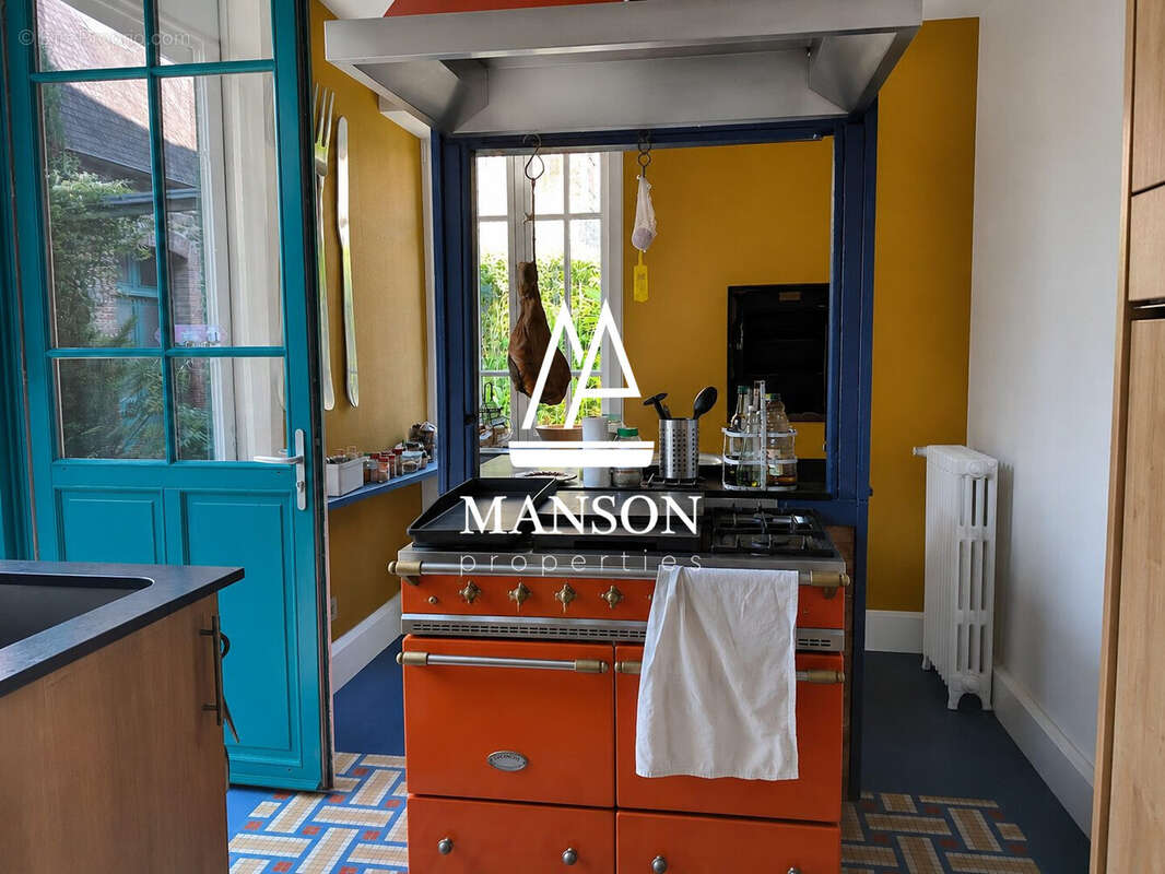 Maison à COMBOURG