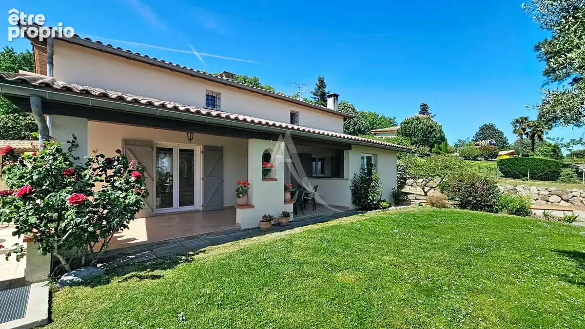Vacquiers, villa principale, villa d'amis et  piscine - photo 11