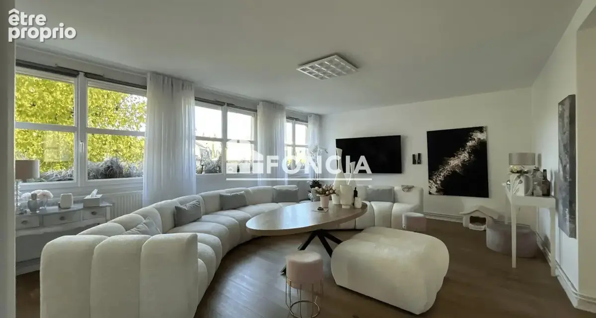 Magnifique appartement T4 de 107 m² – Centre-ville du Mans - photo 2