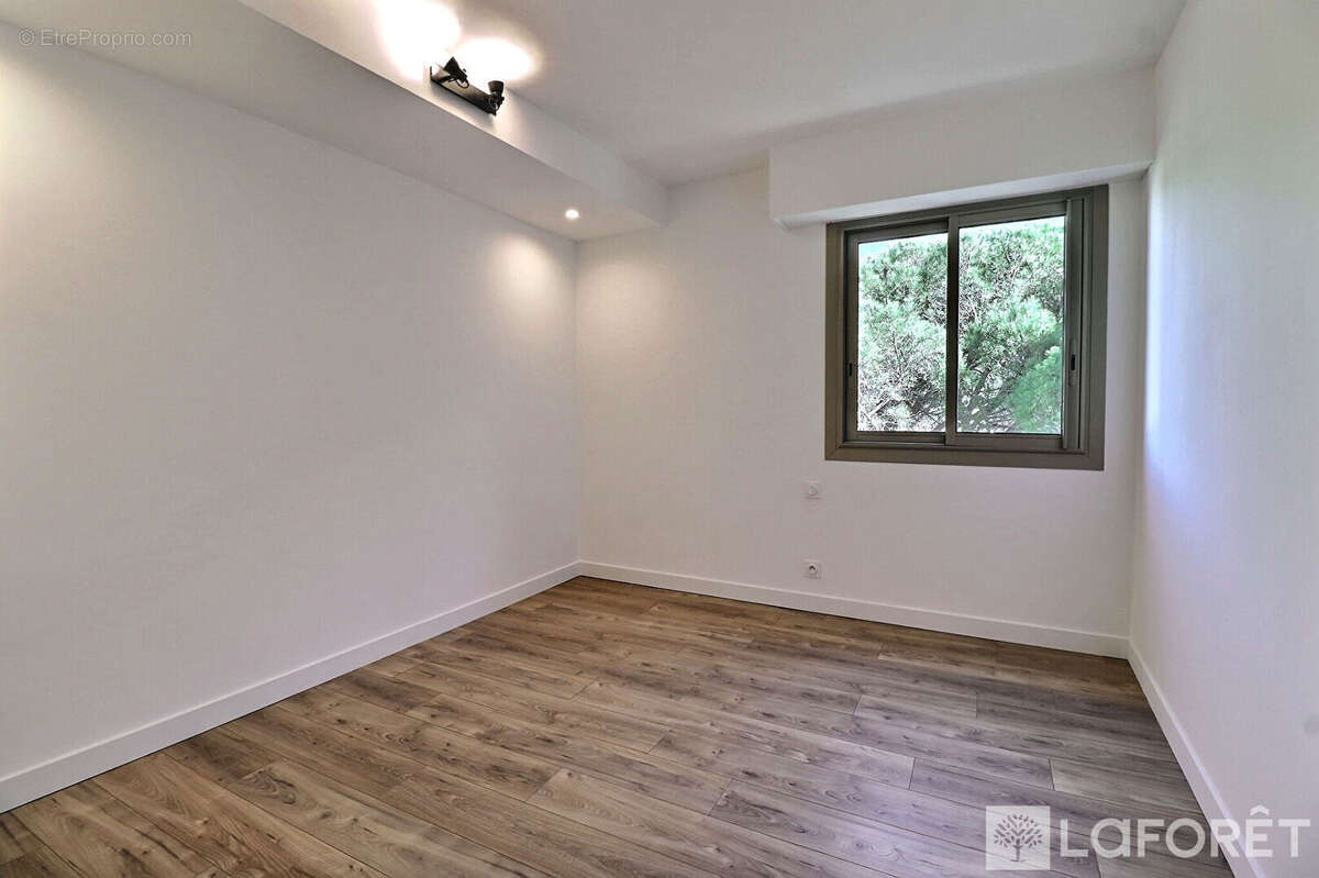 Appartement à SAINT-RAPHAEL