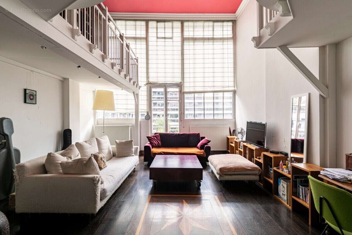Appartement à PARIS-16E