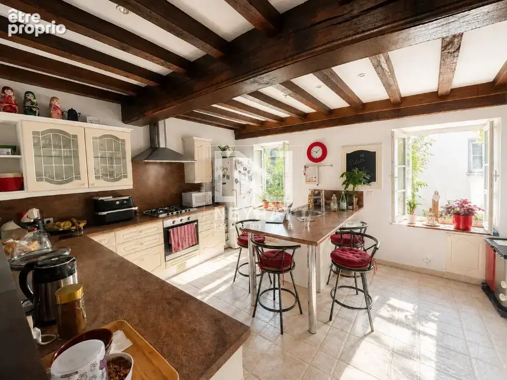 Authentique maison de village de 157 m2 - photo 4