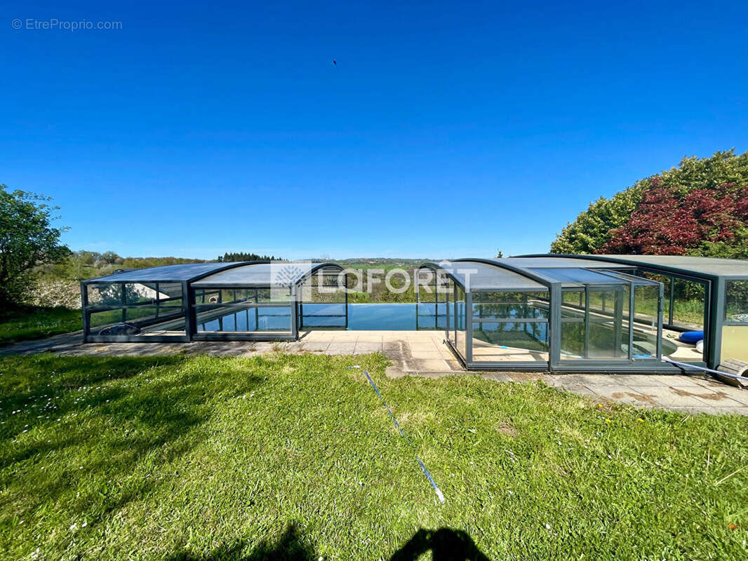 Maison à LESCURE-JAOUL