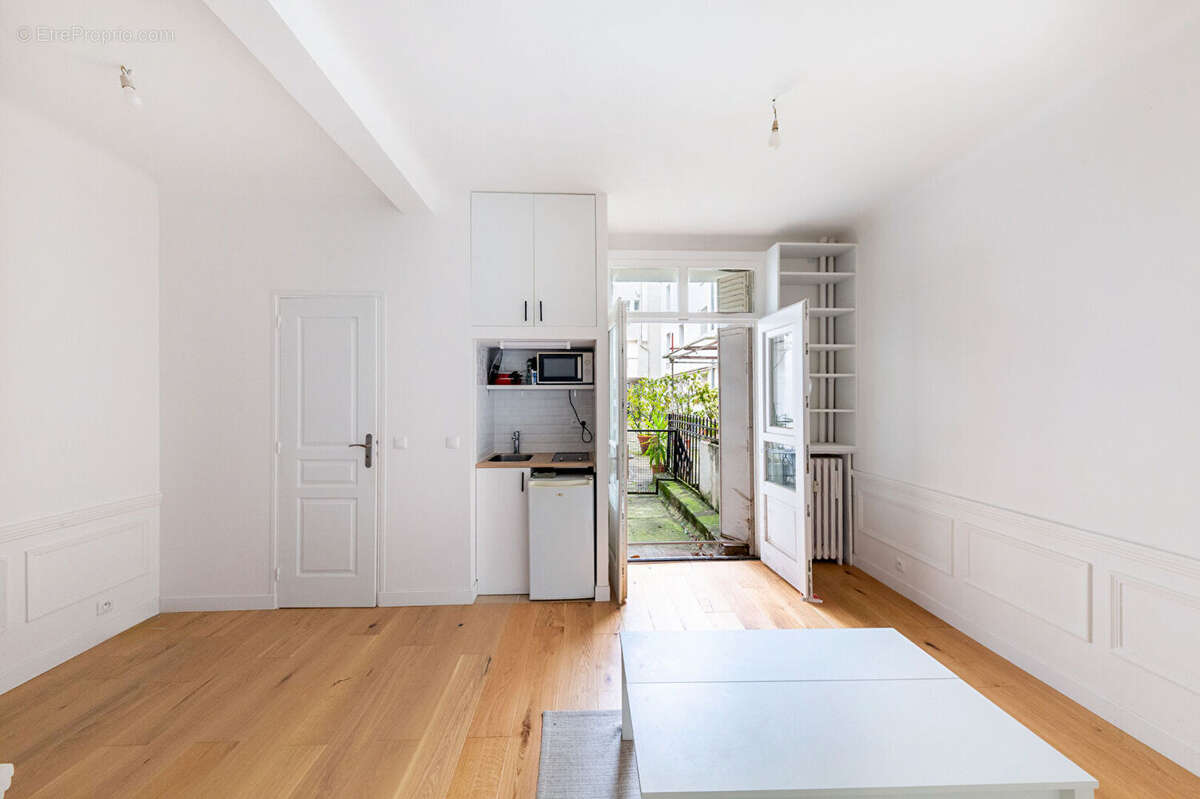 Appartement à PARIS-15E