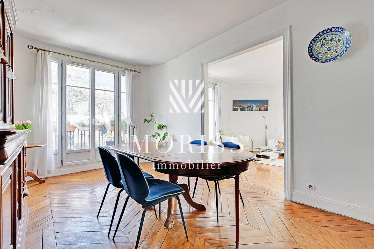 Appartement à PARIS-18E