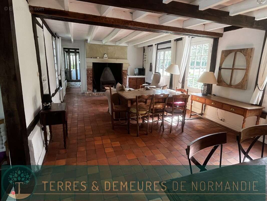 Maison à PONT-L'EVEQUE