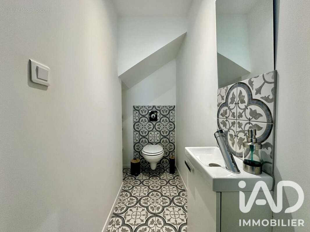 Maison 152 m² à Huismes  - photo 7