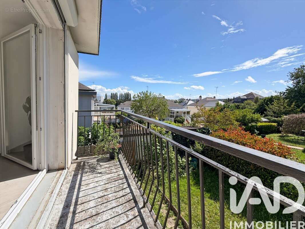 Maison 118 m² à Laval  - photo 9