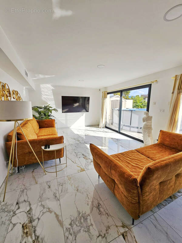 Maison à RIVE-DE-GIER