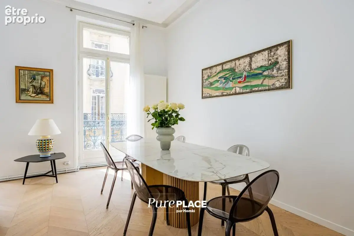 Appartement T5 de 157 m² à Paris 75116, Avenue Victor Hugo - photo 4