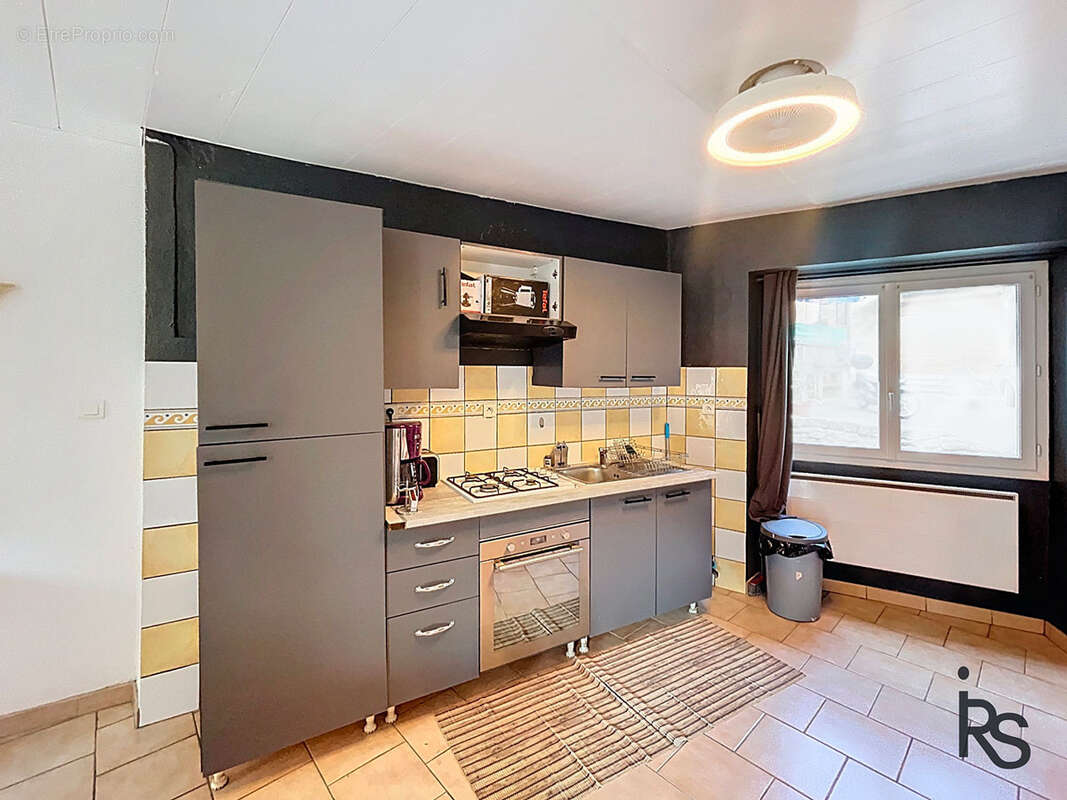 Maison à LARGENTIERE