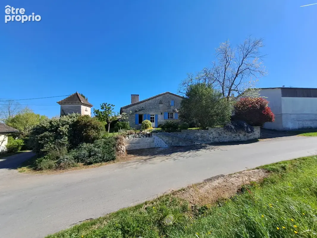 Maison à AIGUILLON
