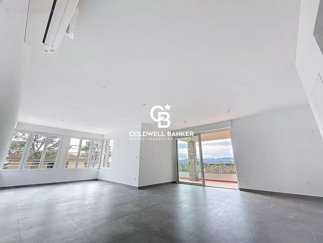 Appartement à SAINT-RAPHAEL