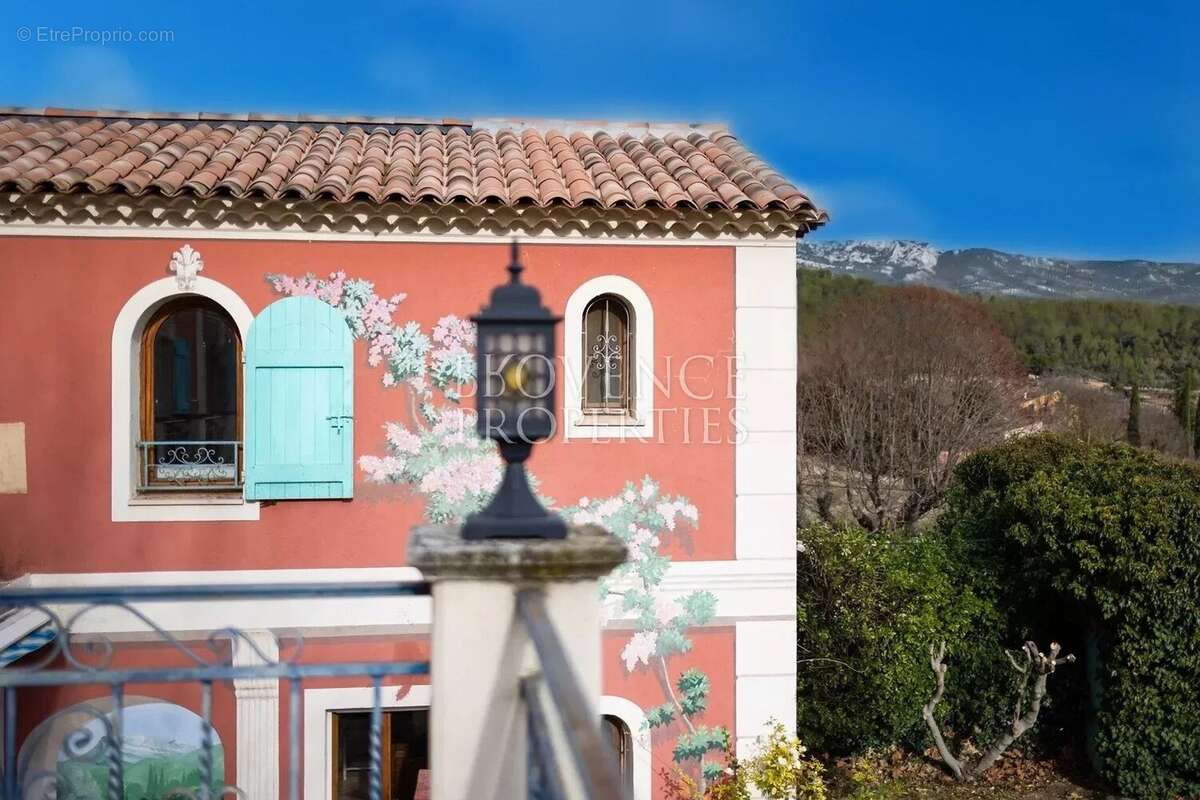 Maison à CORRENS