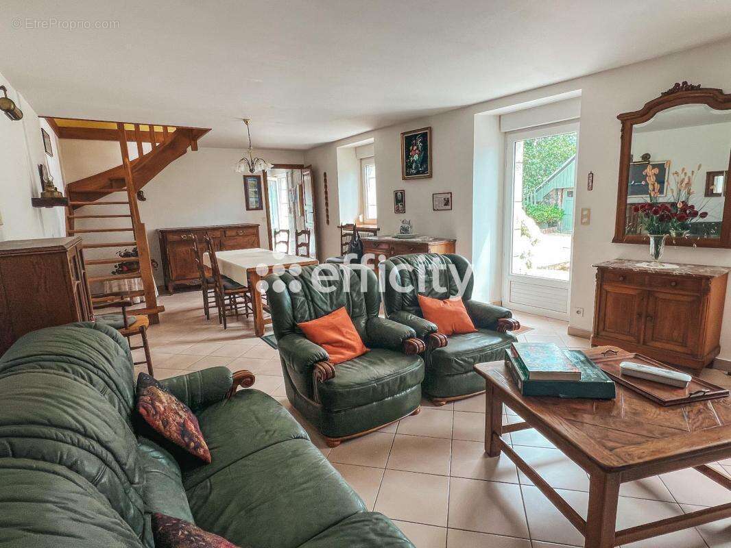 Maison 150 m² à Quemperven  - photo 7