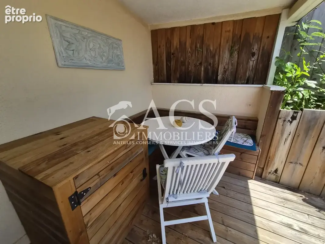 Appartement F2/F3 meublé avec vue mer dans résidence avec piscine - photo 8