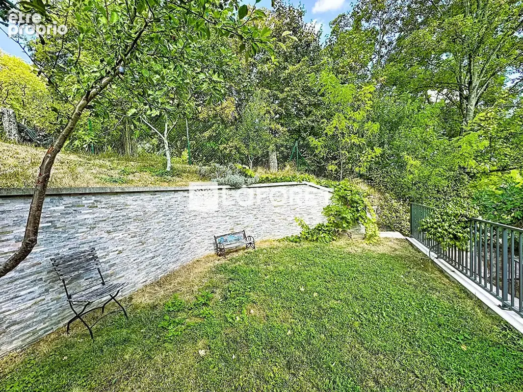 Confortable Maison de 7 pièces (160 m²) proche hypercentre - photo 2