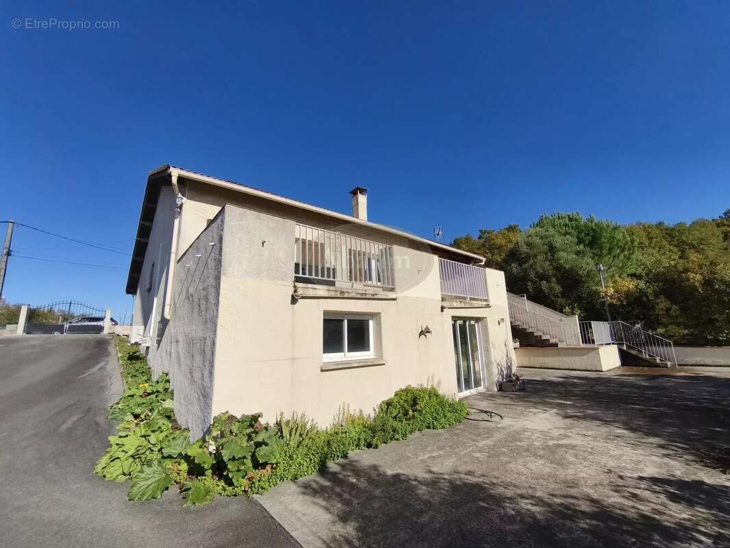 Maison à SAINT-MEDARD