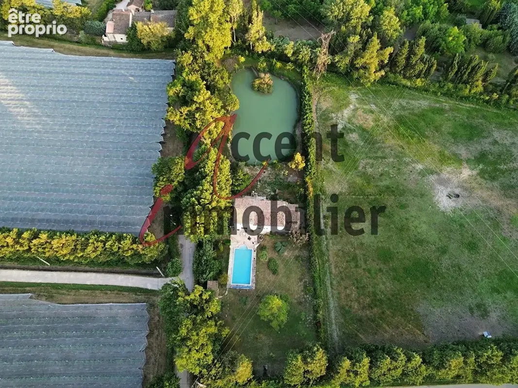 Maison Caumont Sur Durance 5 pièce(s) 244 m2 - photo 4