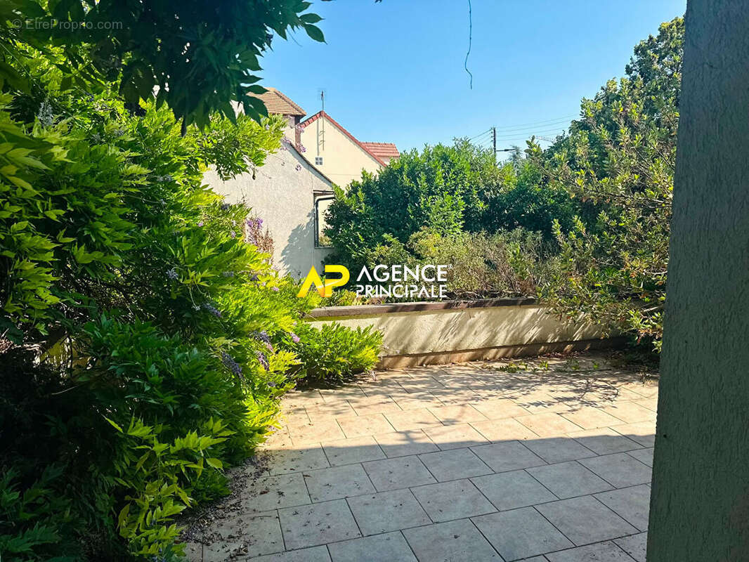 Sartrouville - Le Fresnay Vieux Pays - Maison 6 pièces 130 m2 - photo 8