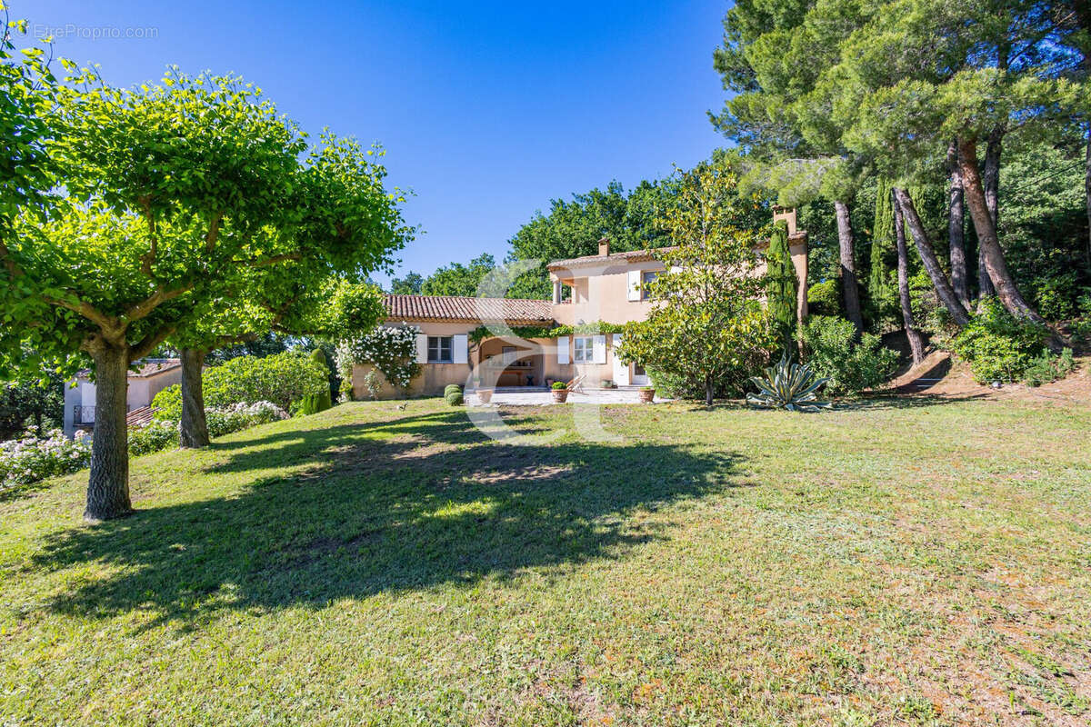Maison à VAISON-LA-ROMAINE