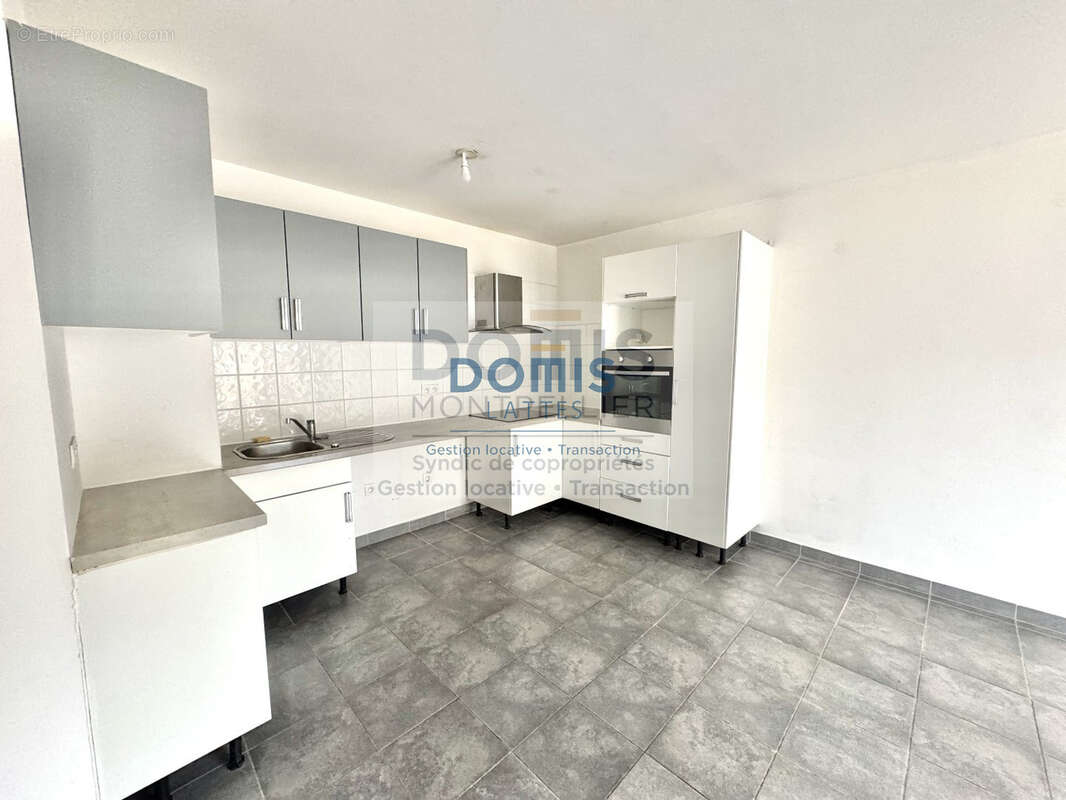 Appartement à JUVIGNAC