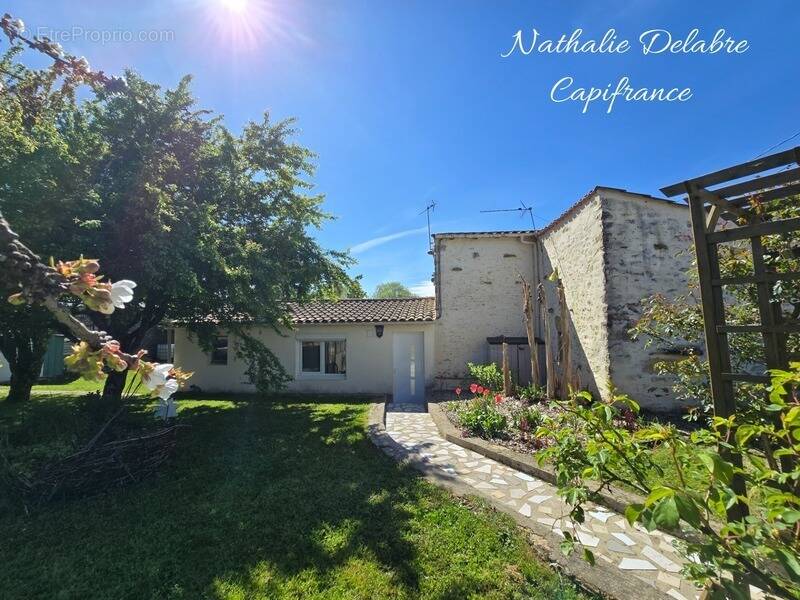 Maison à AUGE