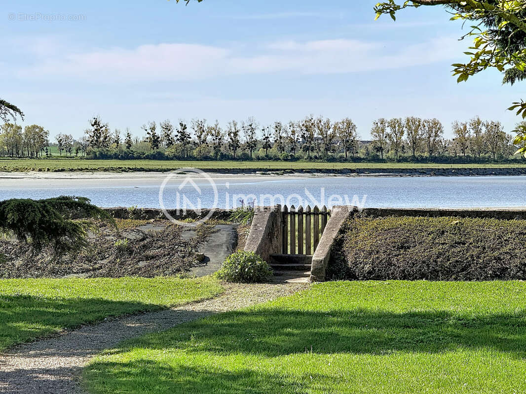 Maison à LE VAL-SAINT-PERE