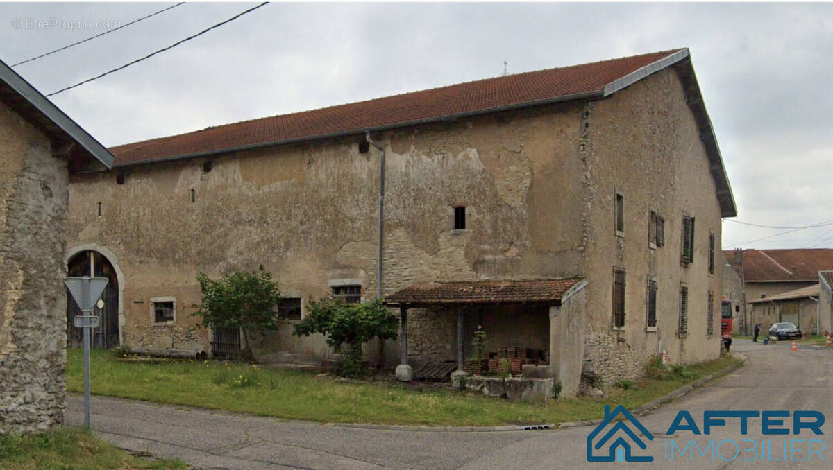 Maison à XERMAMENIL