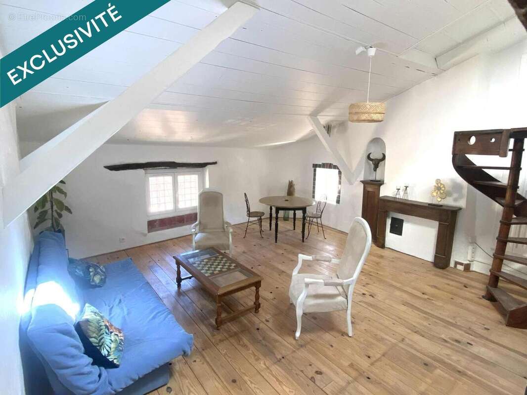 Photo 2 - Appartement à COTIGNAC